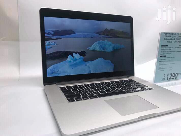 Laptop Apple MacBook Pro 4GB Intel Core i5 HDD 500GB