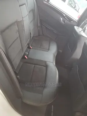 Mercedes-Benz E250 2014 SV Premium White