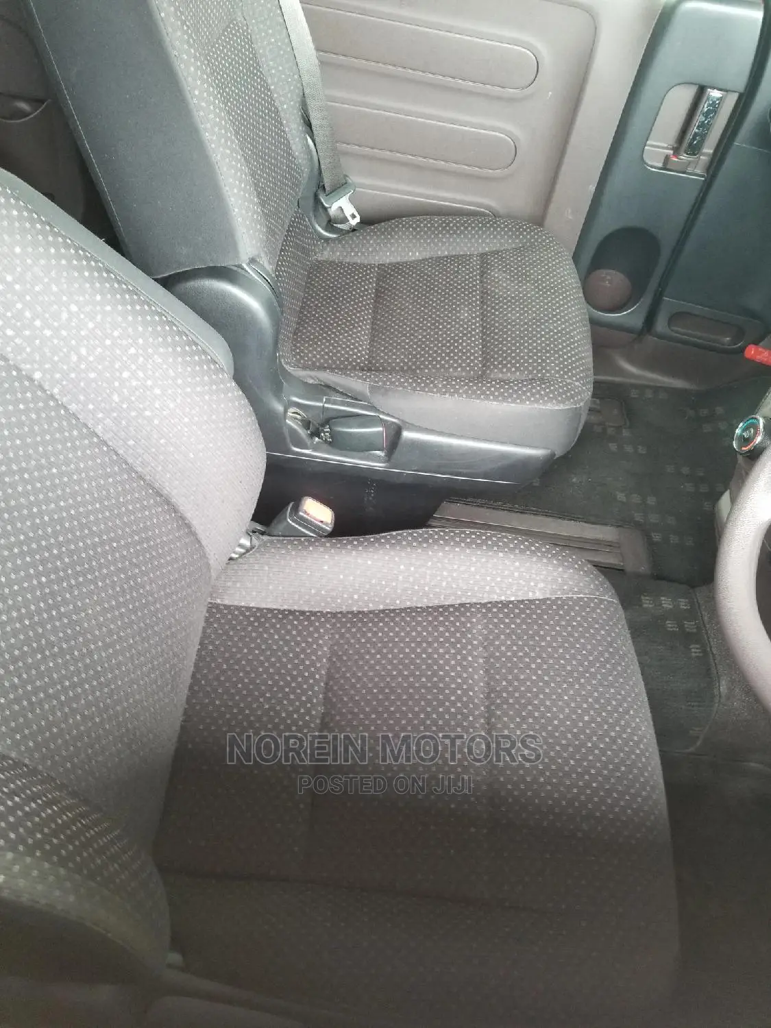 Toyota Spade 2015 Red