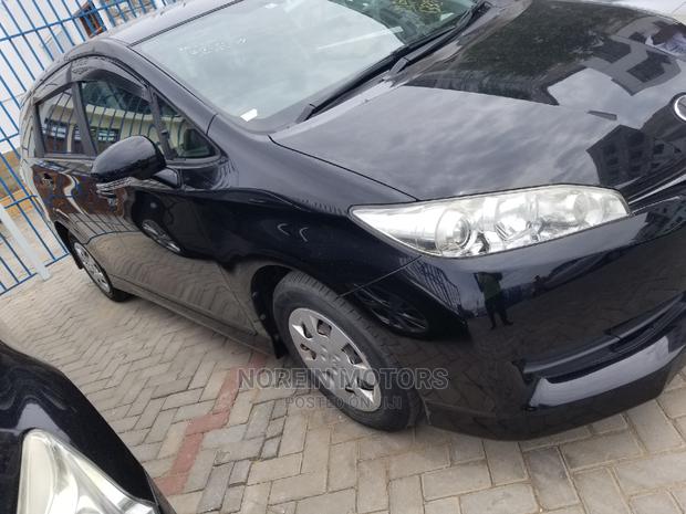 Toyota Wish 2014 Black