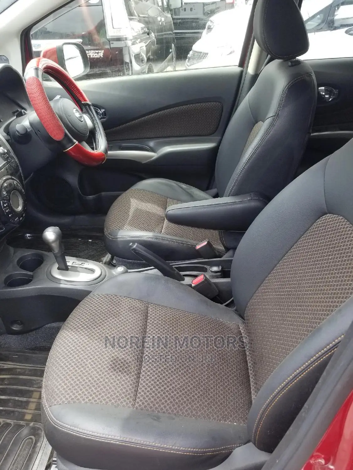 Nissan Note 2015 Red