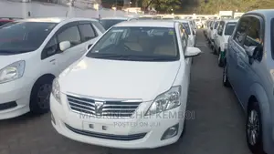 Toyota Premio 1.8 AWD 2014 White