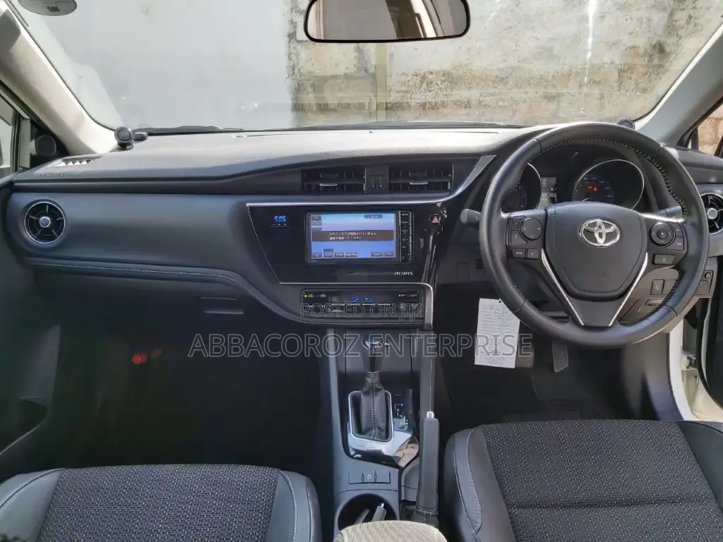 Toyota Auris 2015 White