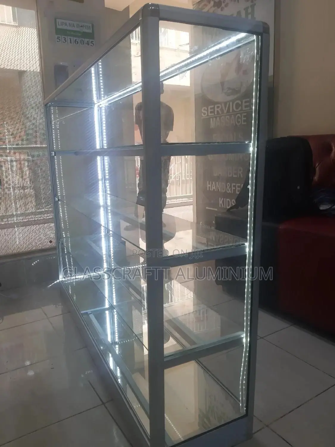 5mm Thick Shop Display