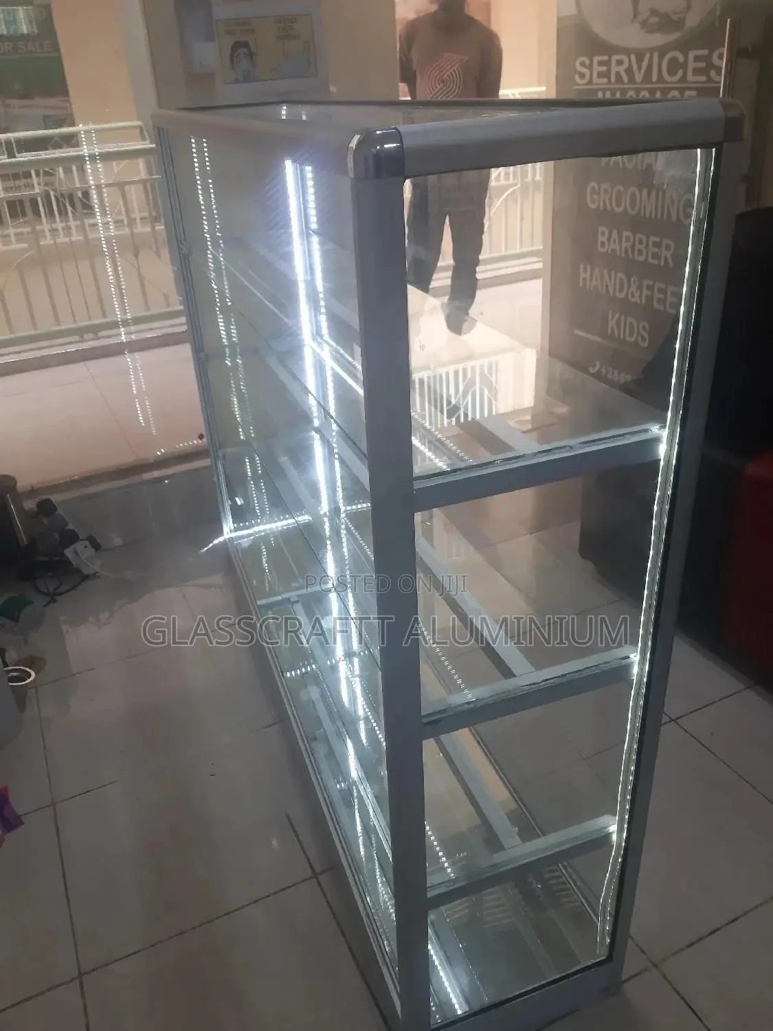 5mm Thick Shop Display