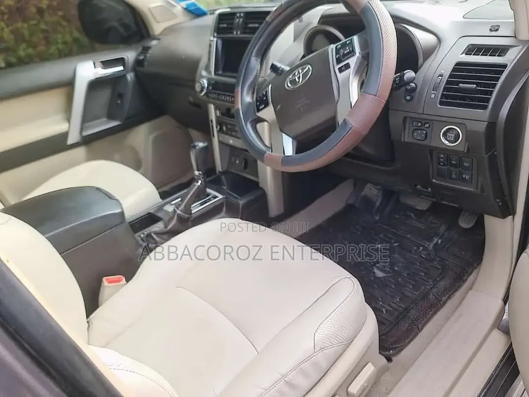 Toyota Land Cruiser Prado 2012 3.0 TD Gray