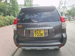 Toyota Land Cruiser Prado 2012 3.0 TD Gray