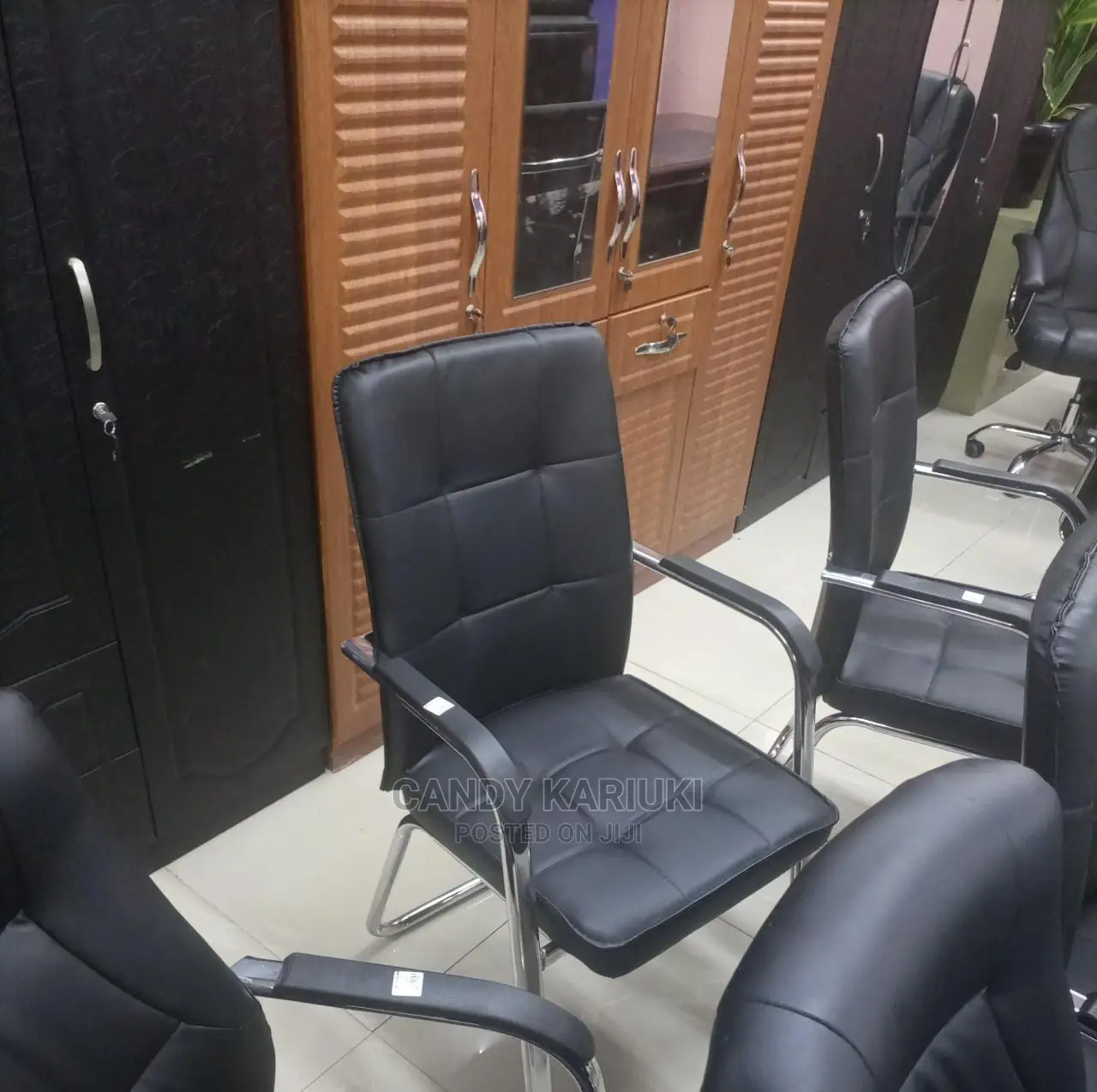 Exclusive Waiting Seats