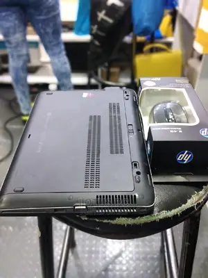 Laptop HP EliteBook 820 4GB Intel Core I5 HDD 500GB