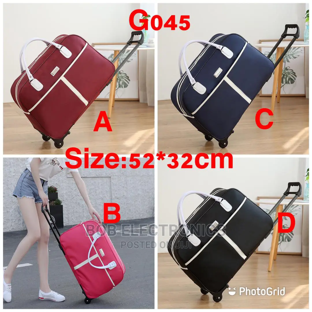 Travelling Bags With Rollers (Large Capacity )