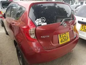 Nissan Note 2014 SV Premium Red