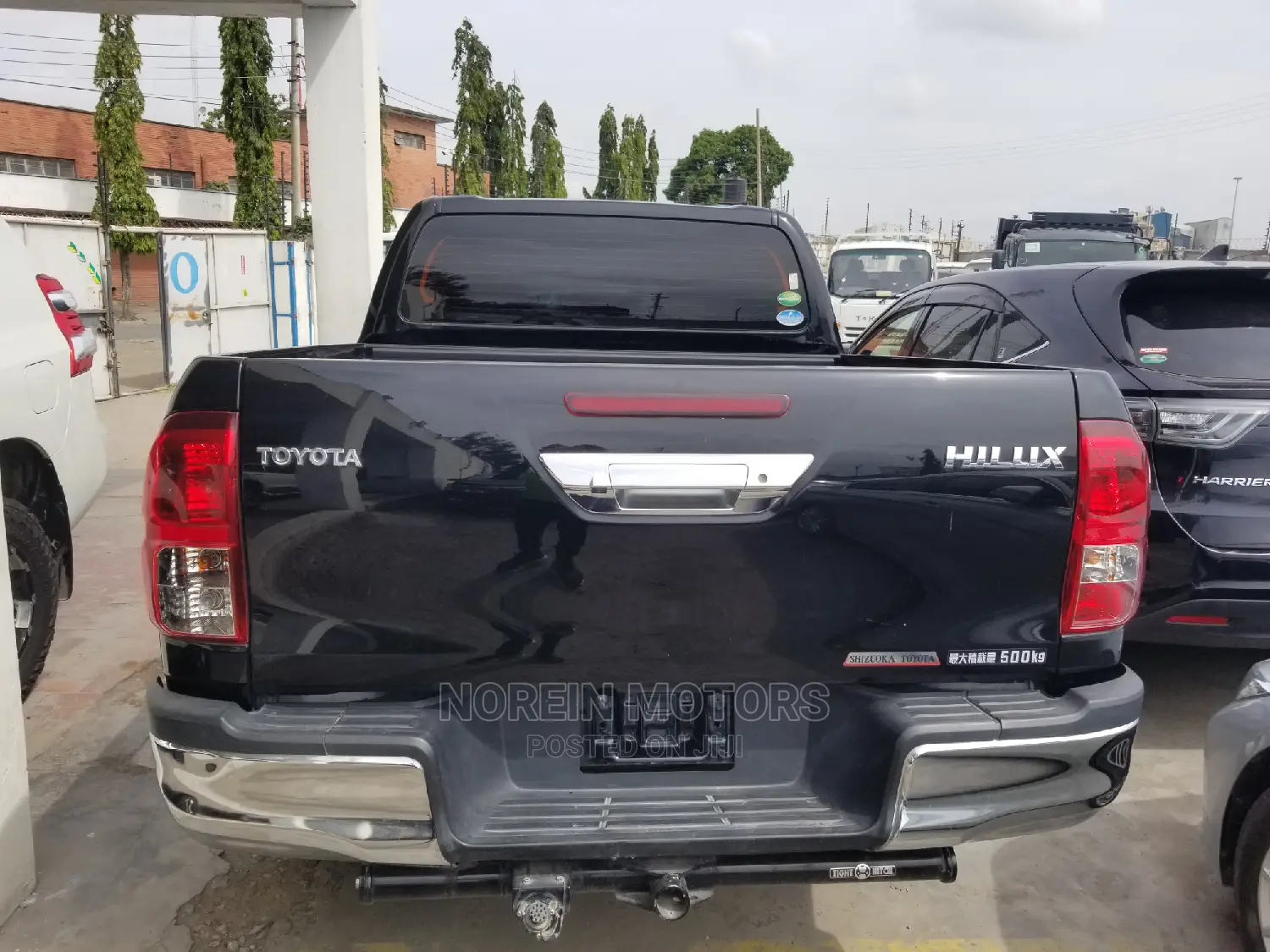 Toyota Hilux 2016 Black