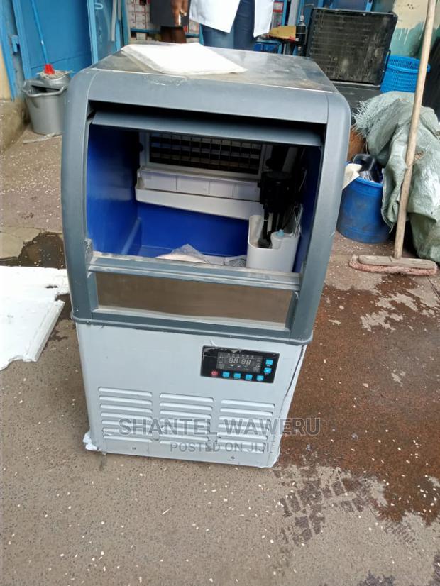 Commercial Ice Cube Machine - thumbnail 3