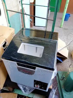 Ice Cube Machine