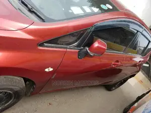 Nissan Note 2014 SV Premium Red