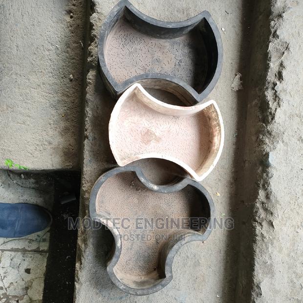 Modtec High Quality Cabro Molds - thumbnail 3