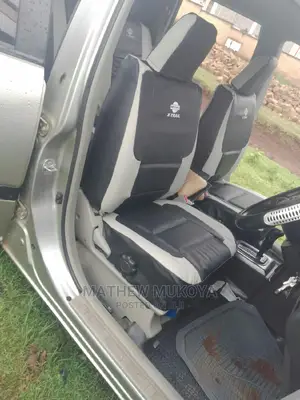 Xtrail Grey/Black Car Seat Covers