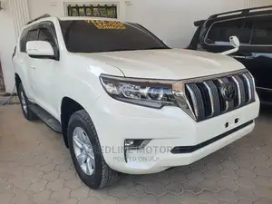 Toyota Land Cruiser Prado 2018 2.8 Off White