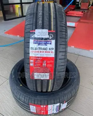 225/45 R18 Tyre 95 W XL