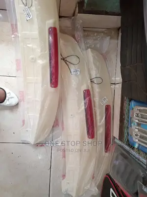 2010 Fielder Spoiler With Brake Light