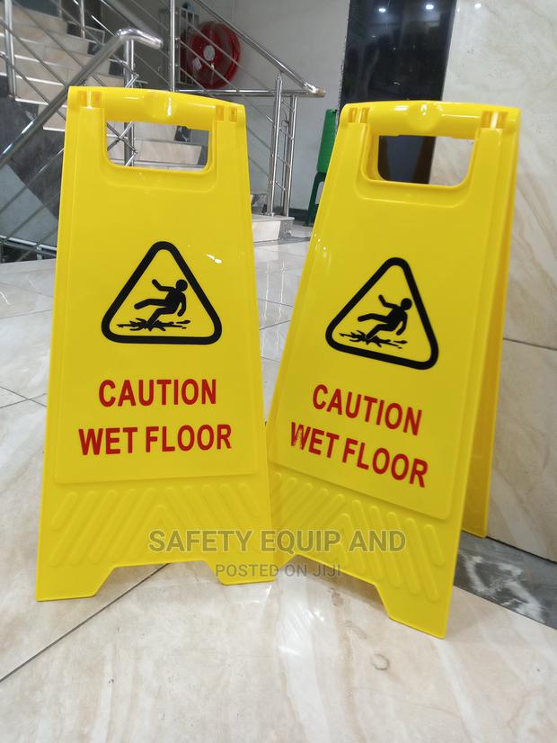 Caution Wet Floor Standing Sign - main view