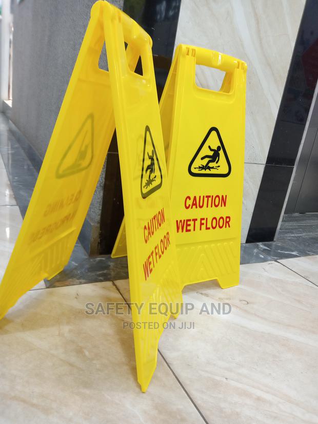 Hazard for Wet Floor - main view