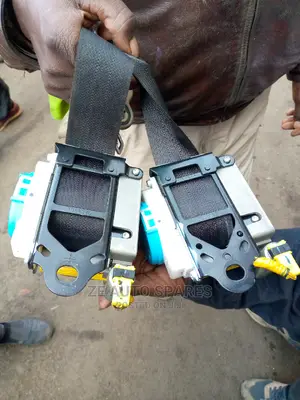 Ractis New 2012 Safety Belt