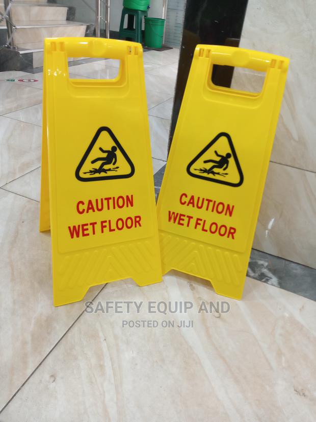 Warning Wet Floor Cleaning in Progress - main view