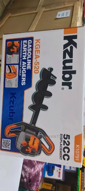 Earth Auger With Three Bits