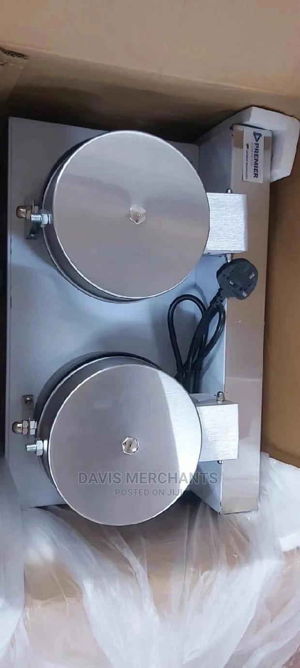 Trustworthy Waffle Baker - main view