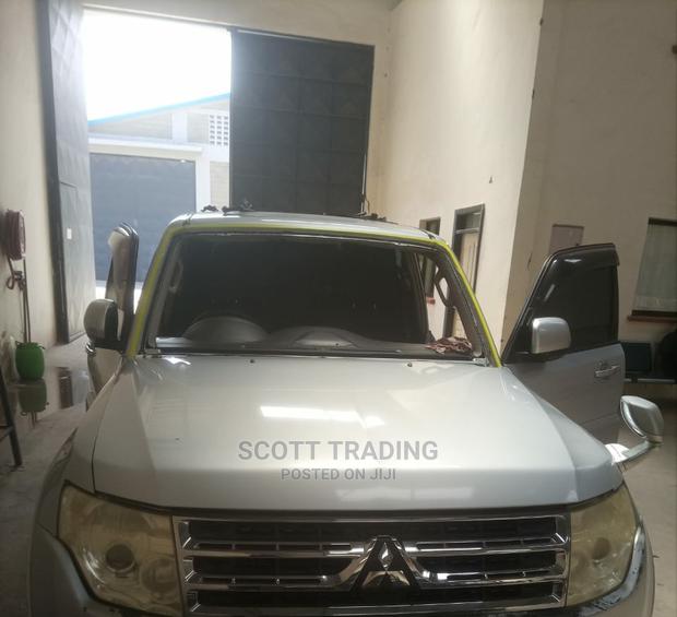 Pajero 2008-2016 Front Windscreen - thumbnail 2