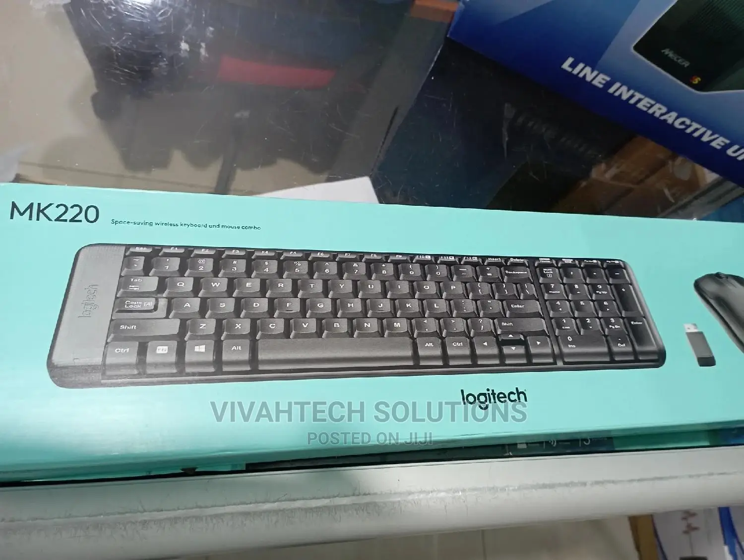 Logitech MK220 Combo Wireless Keyboard and Mouse