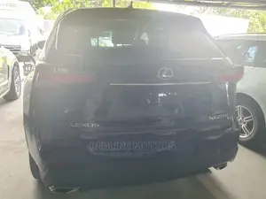 Lexus NX 2016 200t FWD Black