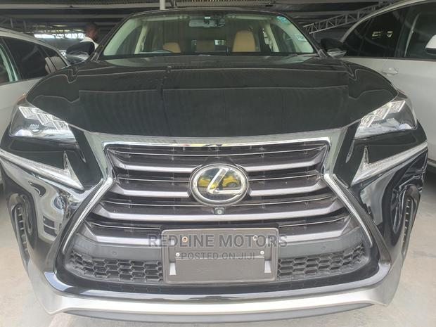 Lexus NX 2016 200t FWD Black
