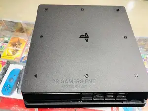 Slim Ps4, Ex German, Mint Condition
