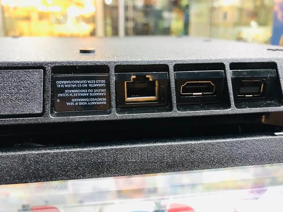 Slim Ps4, Ex German, Mint Condition