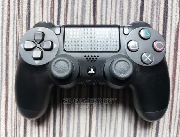 Used Play Station 4, Extra Pad - thumbnail 2