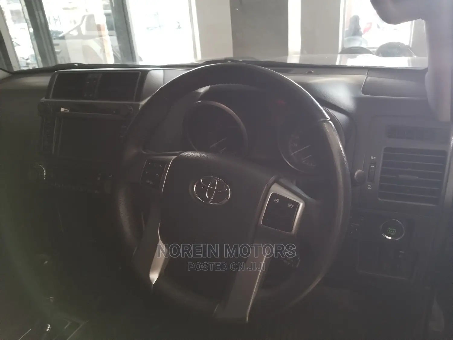 Toyota Land Cruiser Prado 2014 Gray