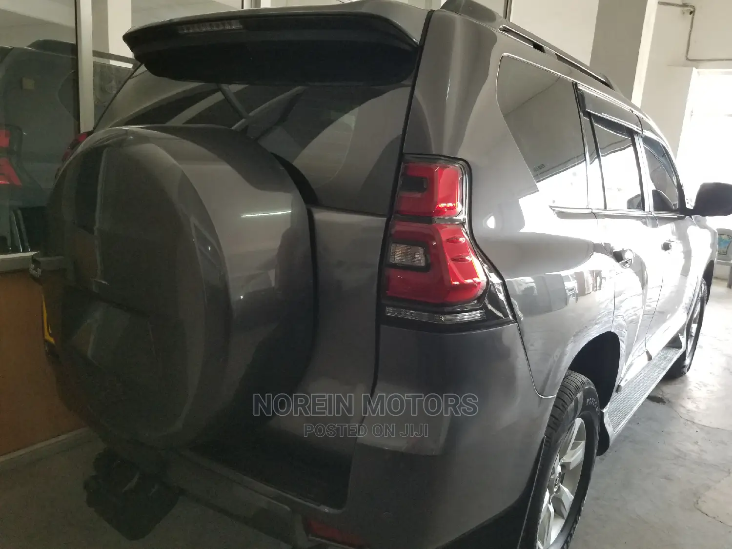 Toyota Land Cruiser Prado 2014 Gray