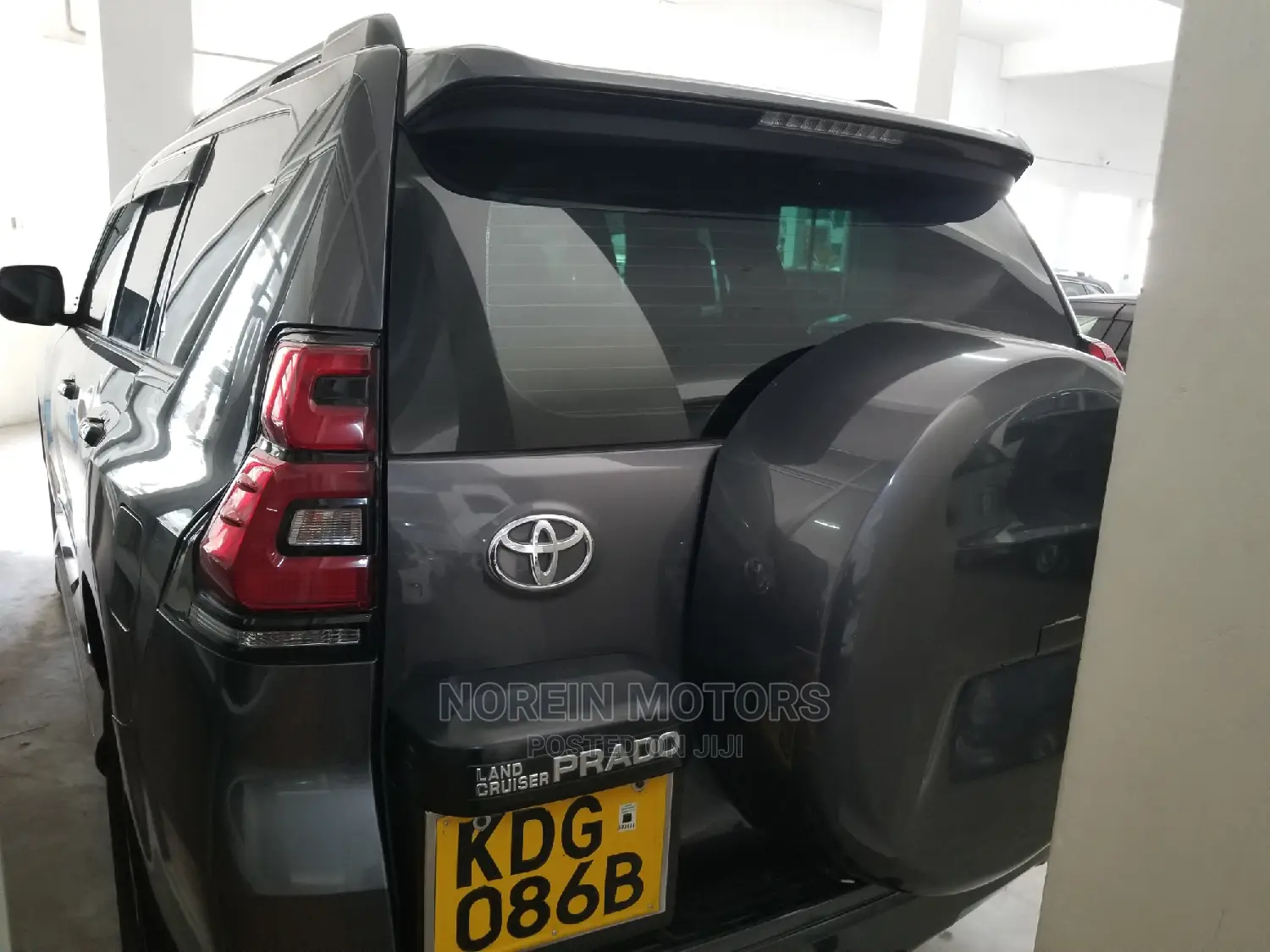 Toyota Land Cruiser Prado 2014 Gray