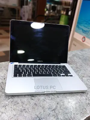 Laptop Apple MacBook Pro 4GB Intel Core I5 HDD 500GB