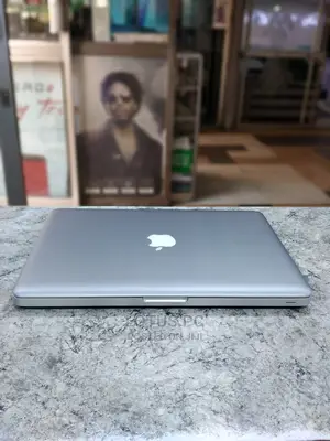 Laptop Apple MacBook Pro 4GB Intel Core I5 HDD 500GB