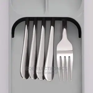 Minimalist Cutlery Organizer