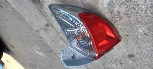 Toyota Ractis 2014 2015 Tail Light