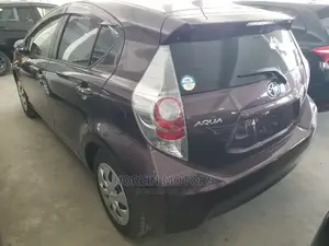 Toyota Aqua 2014 Purple