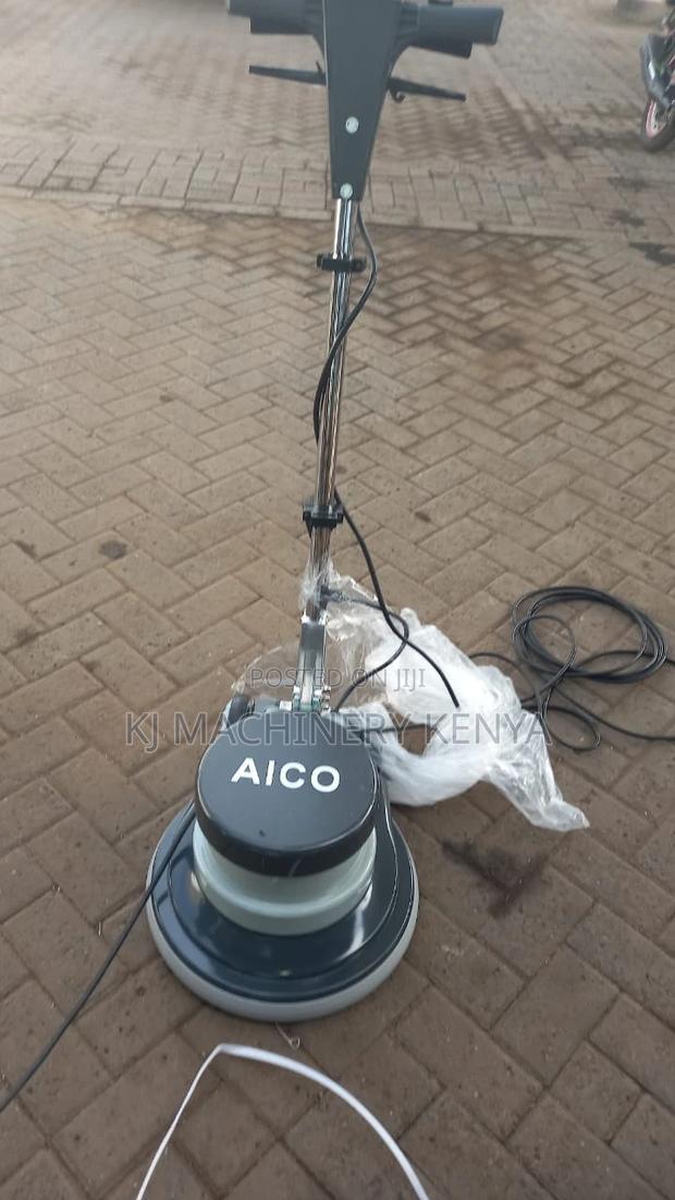 Super Quality Floor Scrubber - thumbnail 3