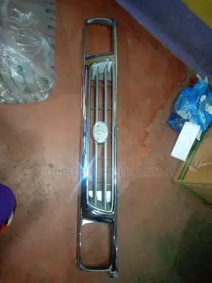 Front Grill Hilux Millinium/Yn145/146 Chrome