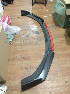 Double Blade Lip Chin Carbon Black With Red Extension