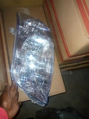 Headlamp NZE 2005/Fielder 2005