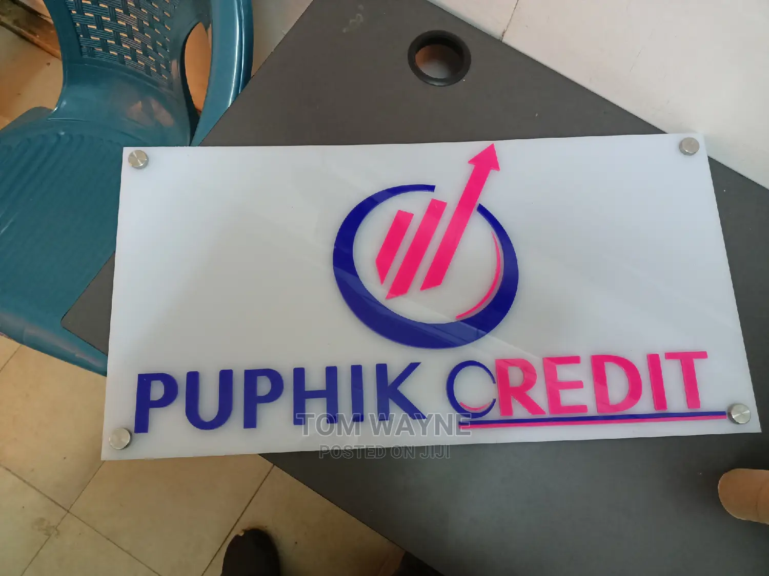2D Signages for Business and Offices